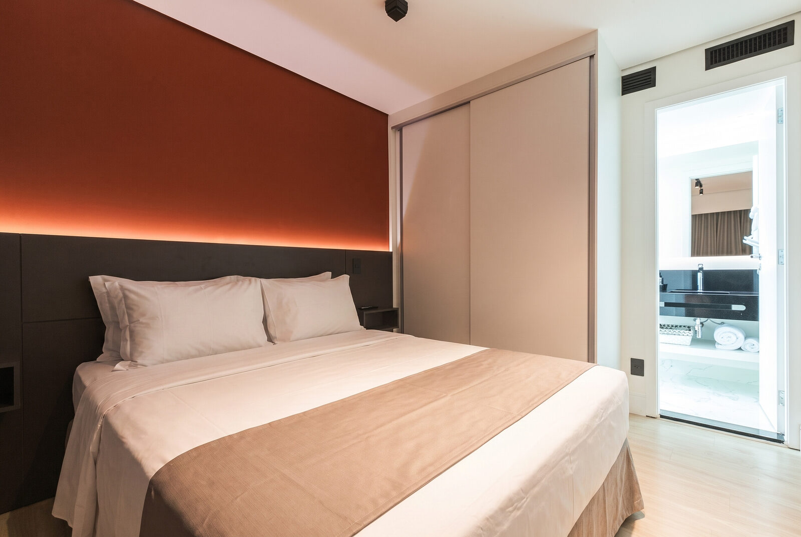 Apartamento 1 Quarto (Queen + Solteiro) e Sala com Sofá-cama 27